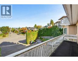 5460 Meadedale Drive, Burnaby, BC V5B2E8 Photo 22