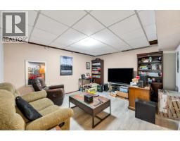 5460 Meadedale Drive, Burnaby, BC V5B2E8 Photo 27