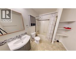 5775 Columbia Road, Edgewater, BC V0A1E0 Photo 15