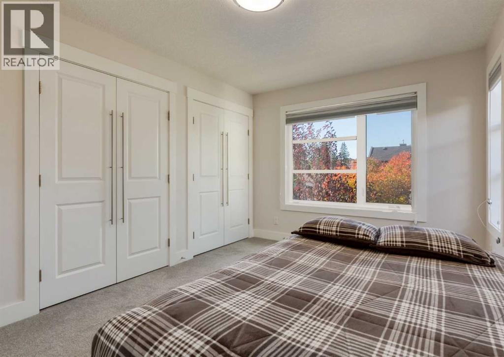 2790 19 Avenue SW - photo 24