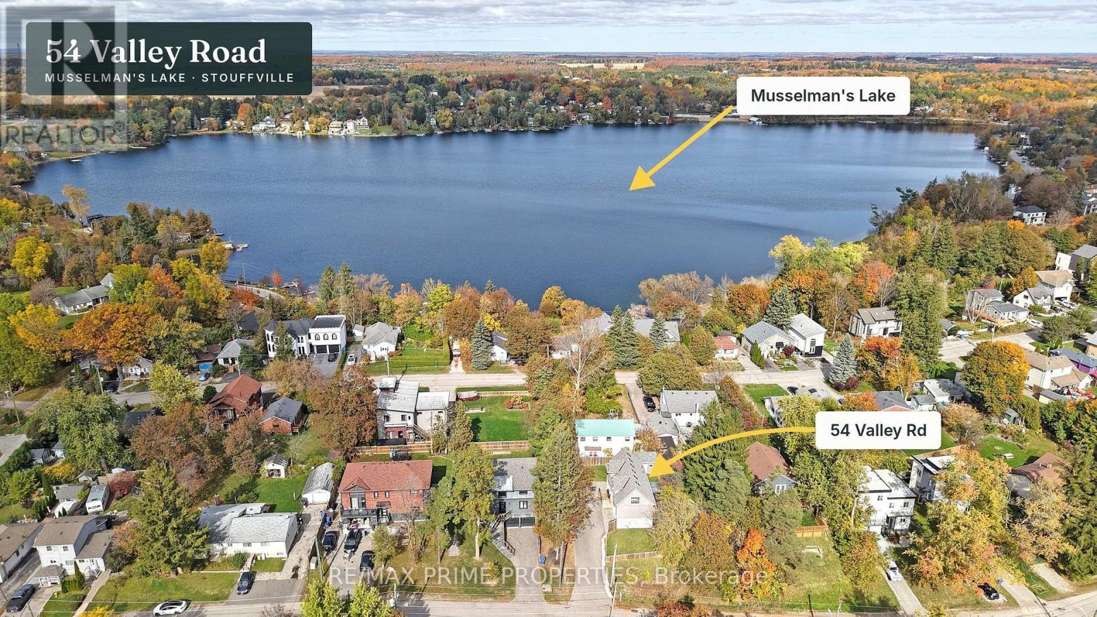 54 Valley Road West, Whitchurch-Stouffville, ON photo 2