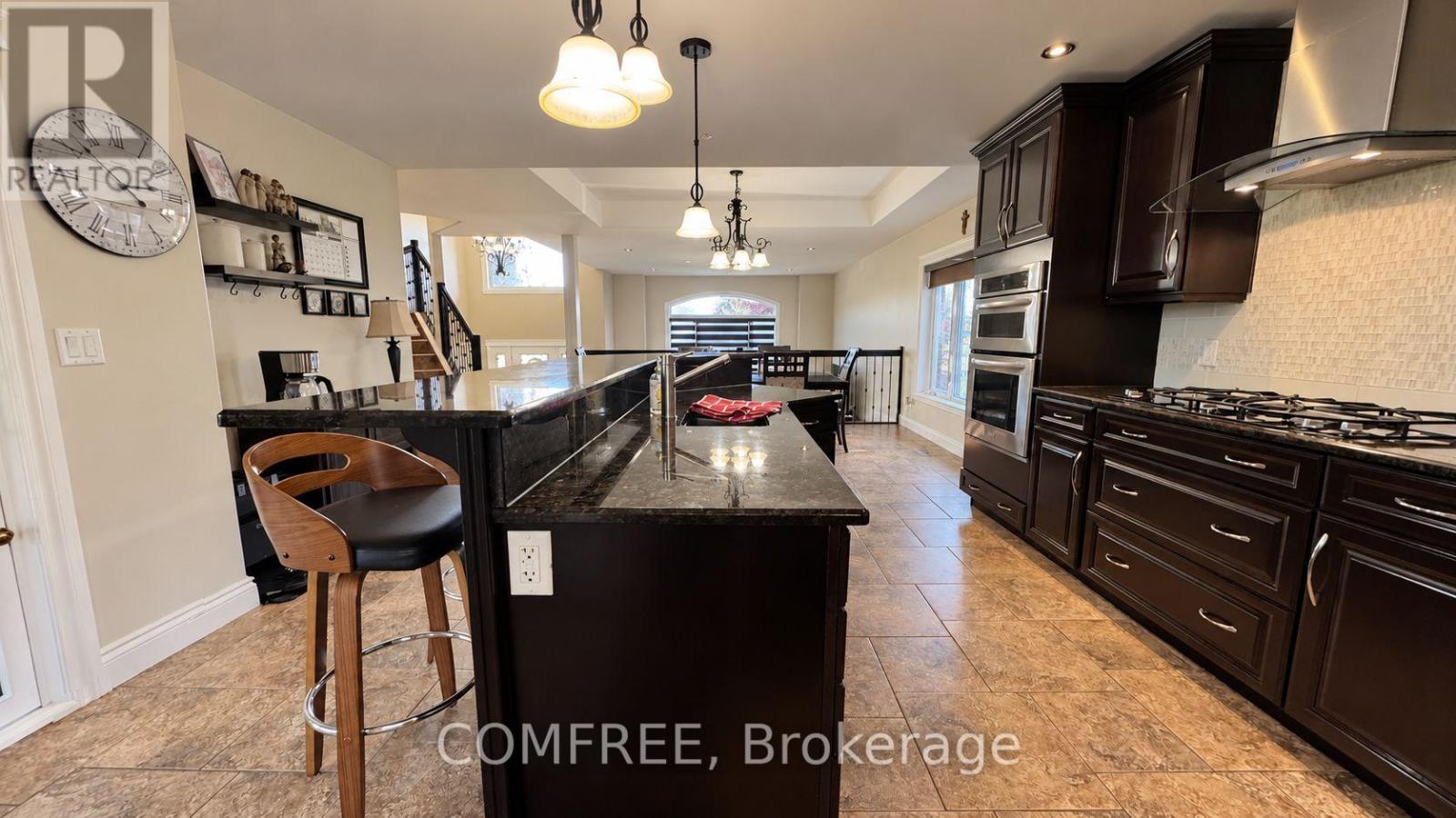 8 Marshwoods Boulevard — photo 12