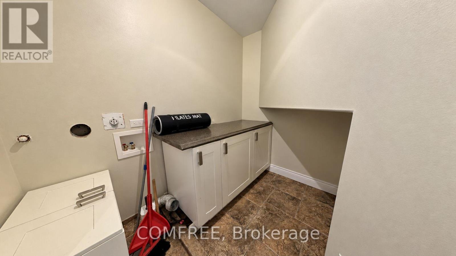 8 Marshwoods Boulevard — photo 14