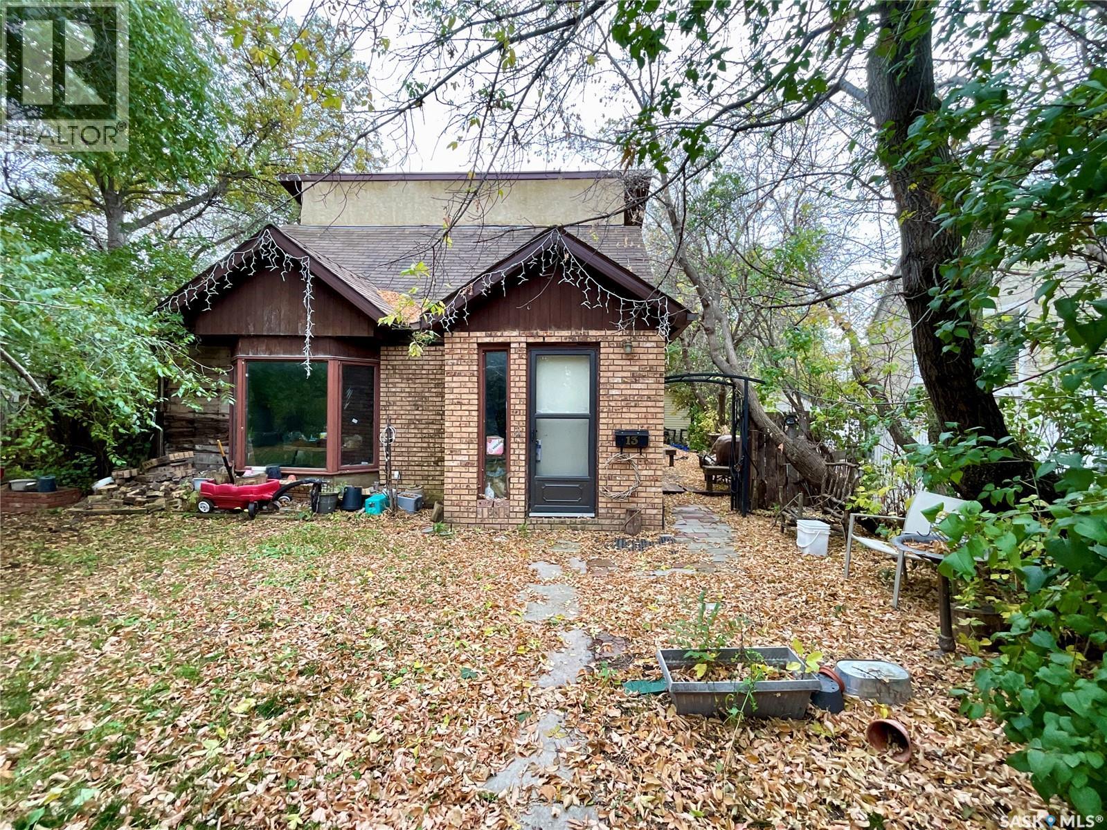 13 Merritt CRESCENT, Regina