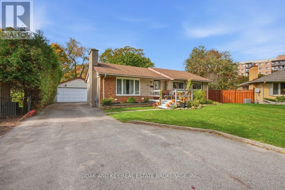 446 SCENIC DRIVE, London South (South J)