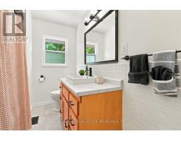 446 Scenic Drive, London South, ON N5Z3A8 Photo 32