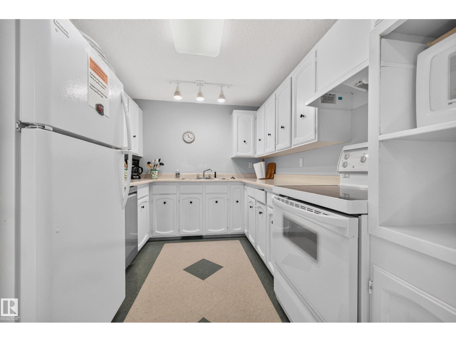 #20 65 Cranford Drive, photo 66