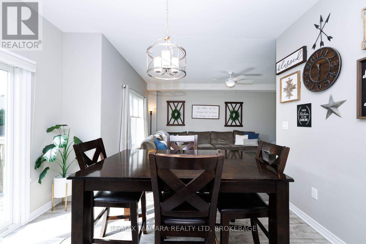 6 BERGENSTEIN CRESCENT, Pelham (Fonthill) — photo 12
