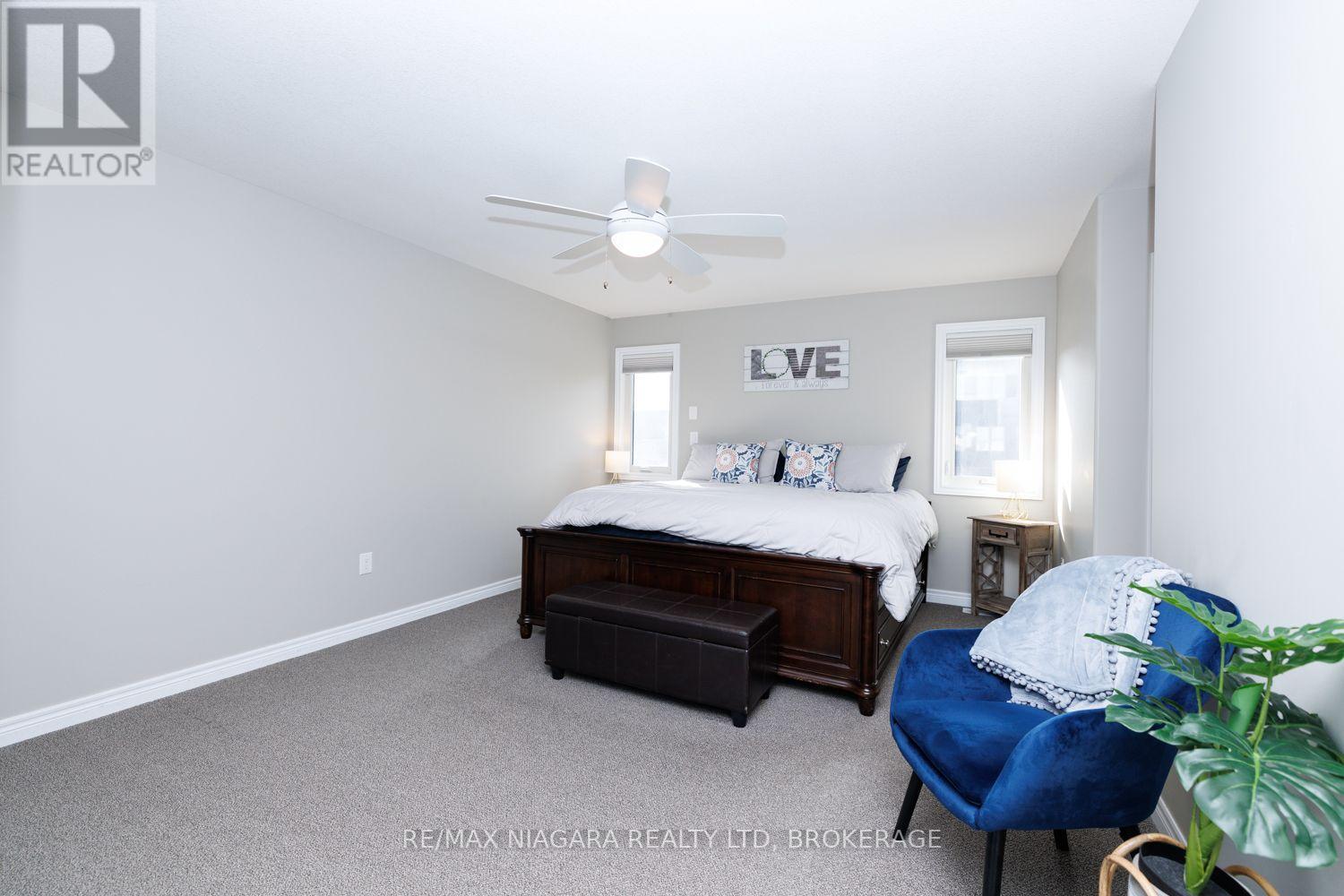 6 Bergenstein Crescent — photo 16