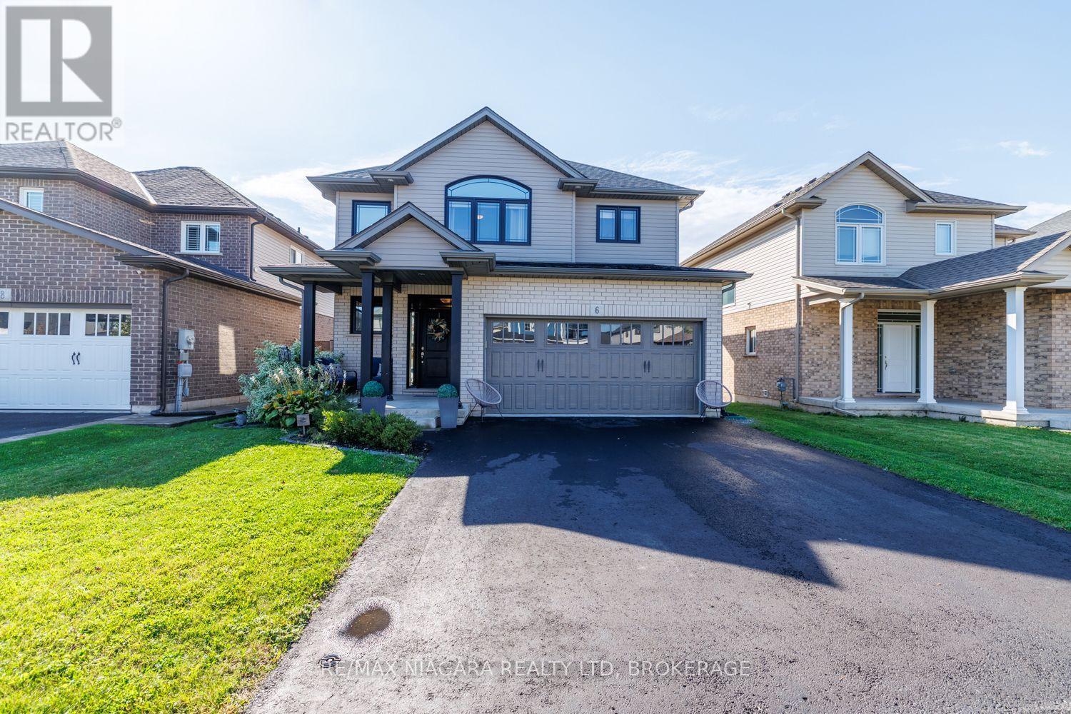 6 BERGENSTEIN CRESCENT, Pelham (Fonthill) — photo 2