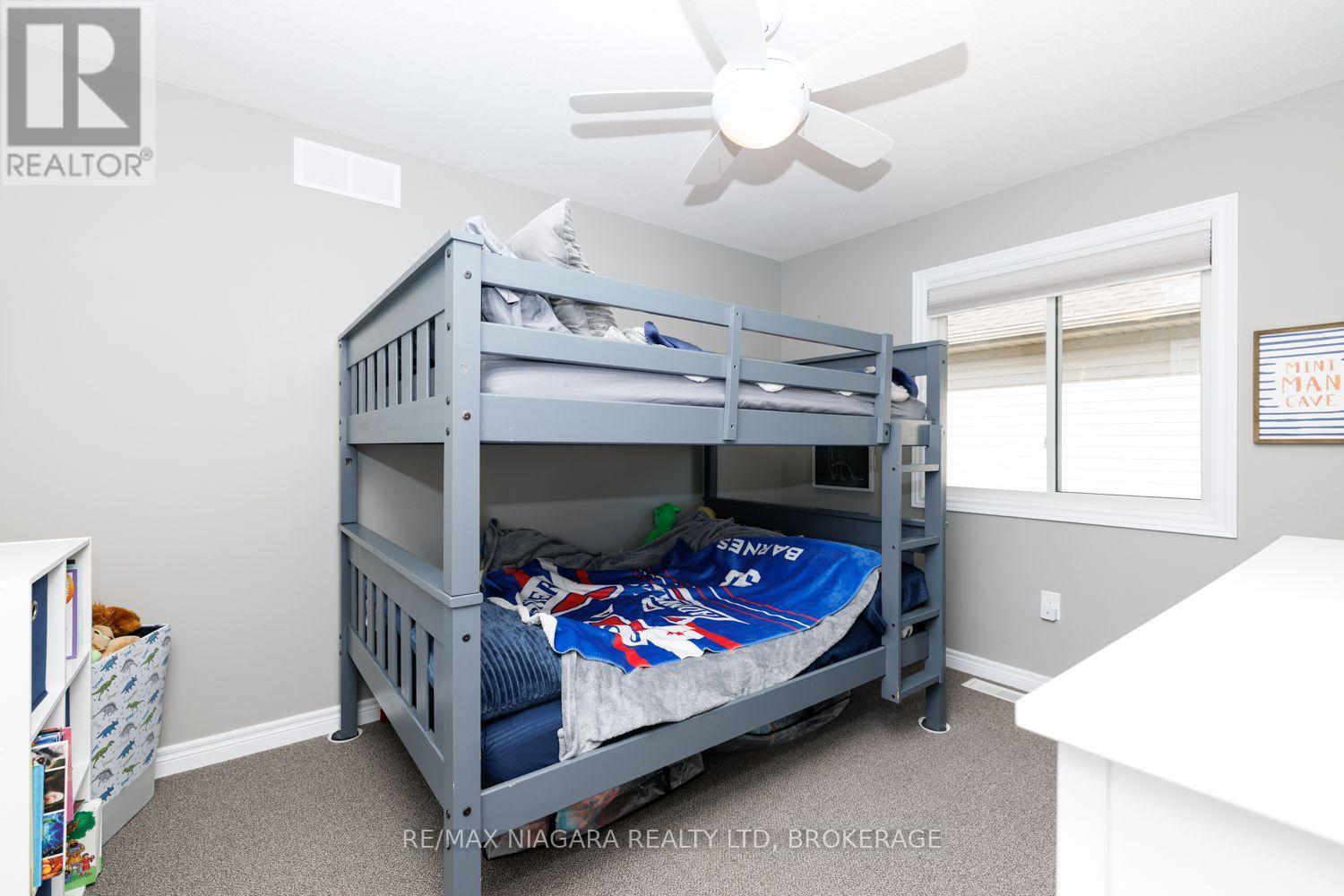 6 Bergenstein Crescent — photo 22