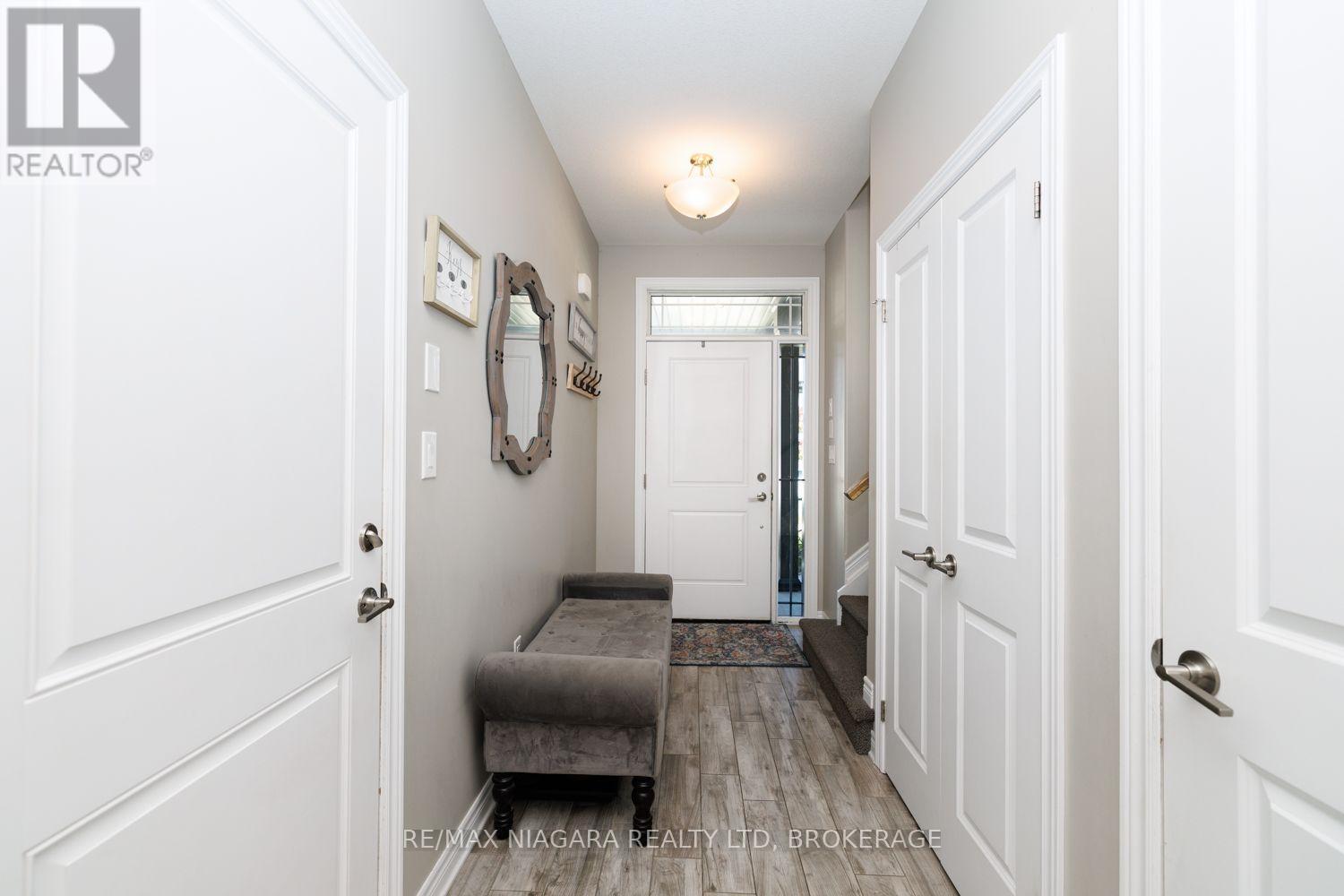 6 BERGENSTEIN CRESCENT, Pelham (Fonthill) — photo 7