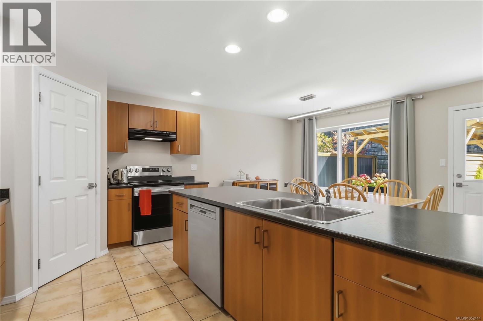  6711 Nott Place, Sooke