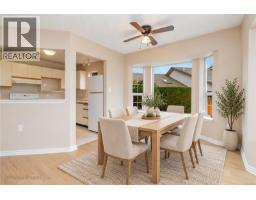 Kitchen - 63 2070 Amelia Ave, Sidney, BC V8L4X6 Photo 6