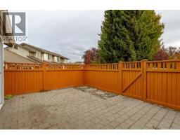 63 2070 Amelia Ave, Sidney, BC V8L4X6 Photo 9