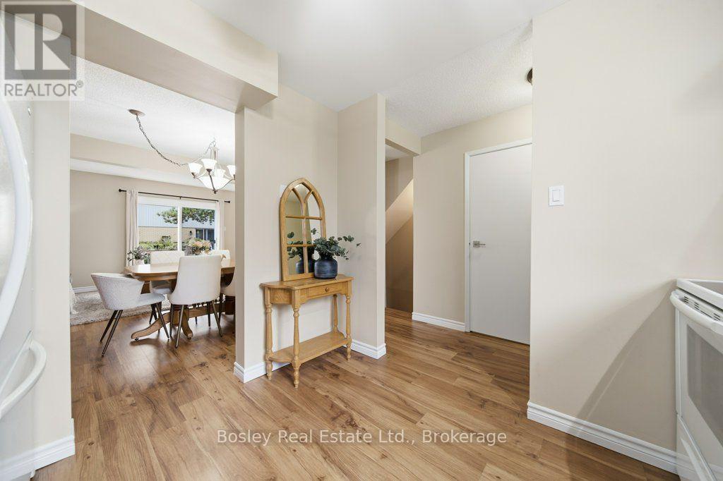 UNIT 28 - 255 NORTHLAKE DRIVE, Waterloo — photo 6