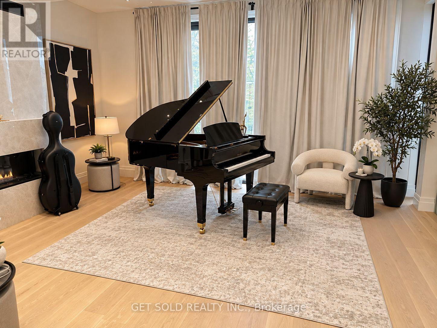 551 Broadway Avenue, Toronto, ON photo 5