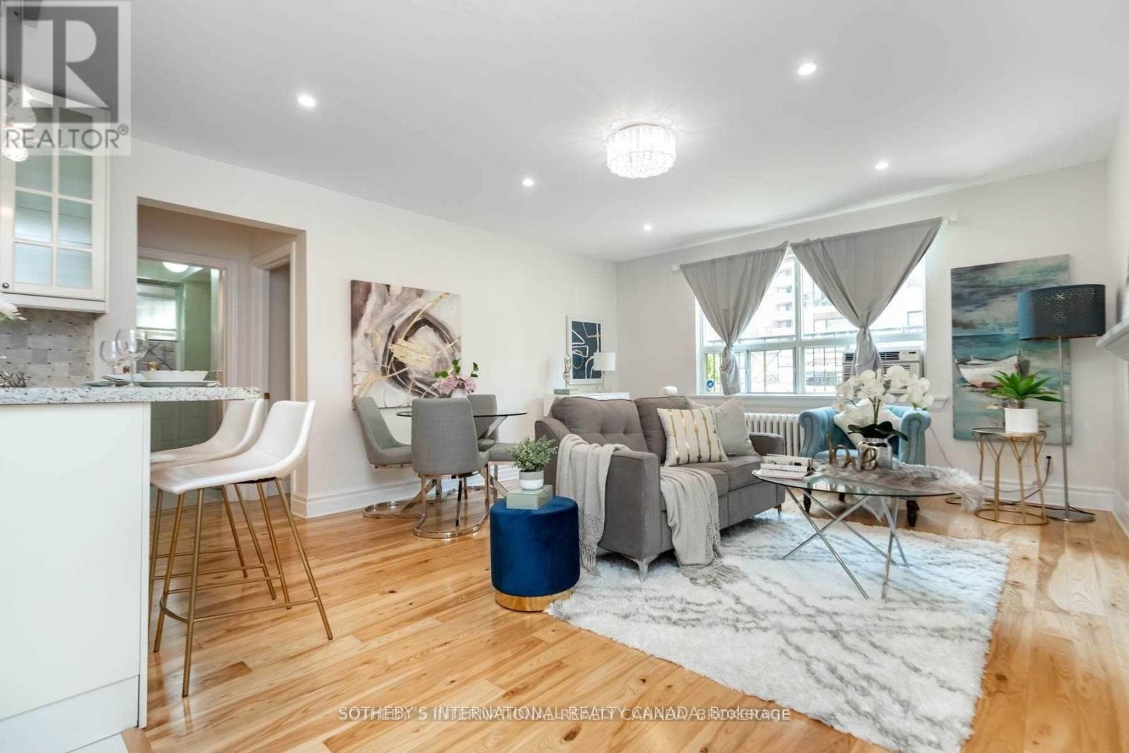 108 - 35 RAGLAN AVENUE, Toronto (Humewood-Cedarvale)