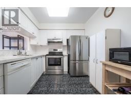 809 - 1700 Eglinton Avenue E, Toronto, ON M4A2X4 Photo 7