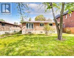 31 Grove Park Crescent, Toronto, ON M2J2C7 Photo 12