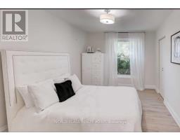Bedroom 2 - 31 Grove Park Crescent, Toronto, ON M2J2C7 Photo 6