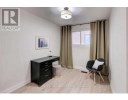 Games room - 31 Grove Park Crescent, Toronto, ON M2J2C7 Photo 9