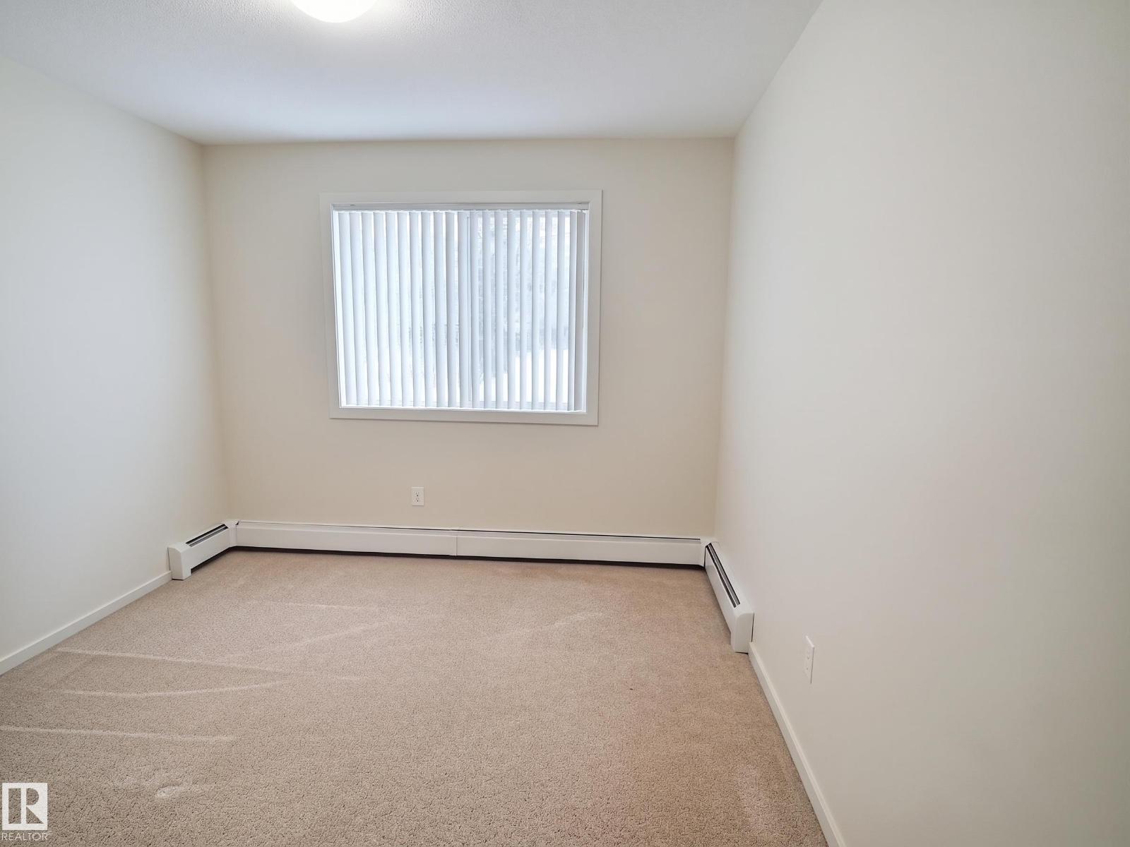 #106 508 Albany WY NW - 13