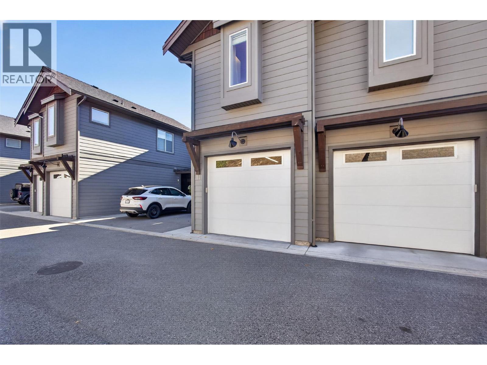 12840 Stillwater Court Unit# 11, Lake Country