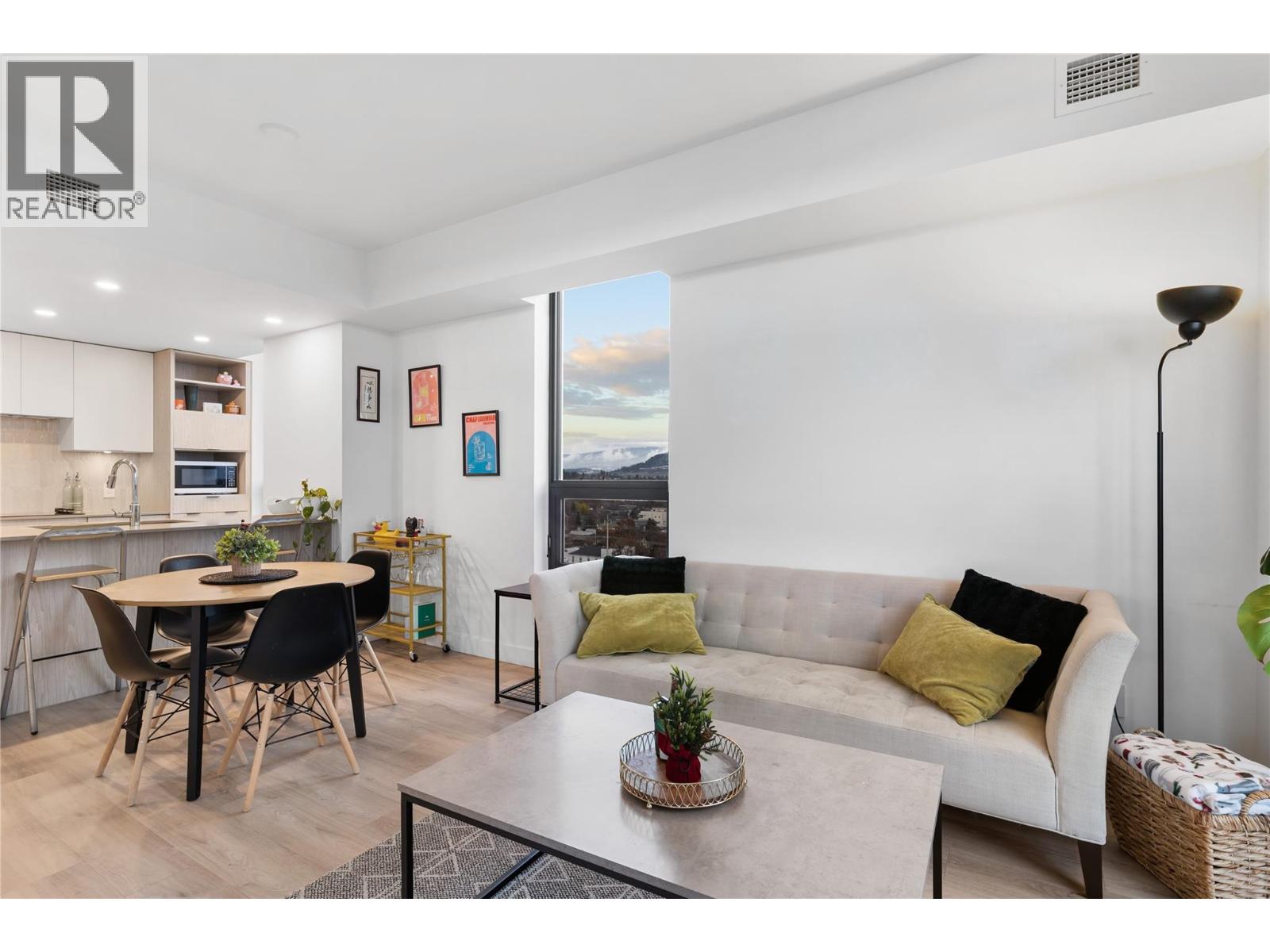 #1005 1488 Bertram Street - 3
