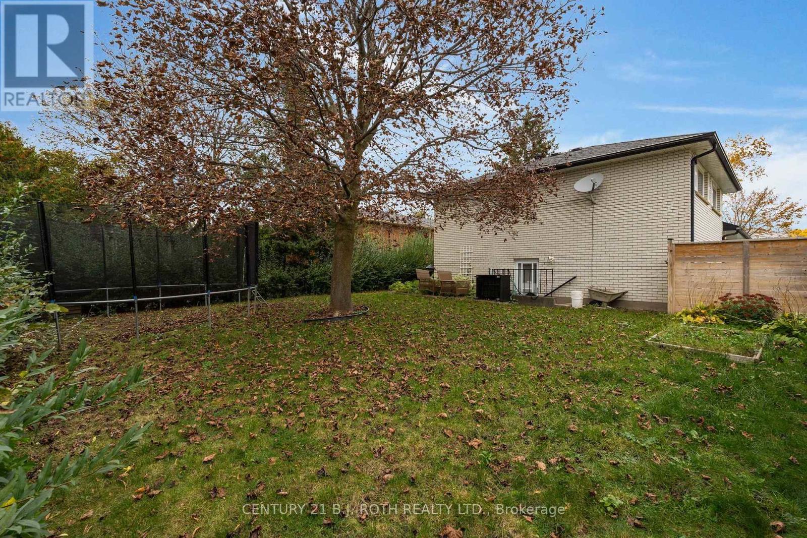 254 Grove Street East, Barrie, ON photo 32