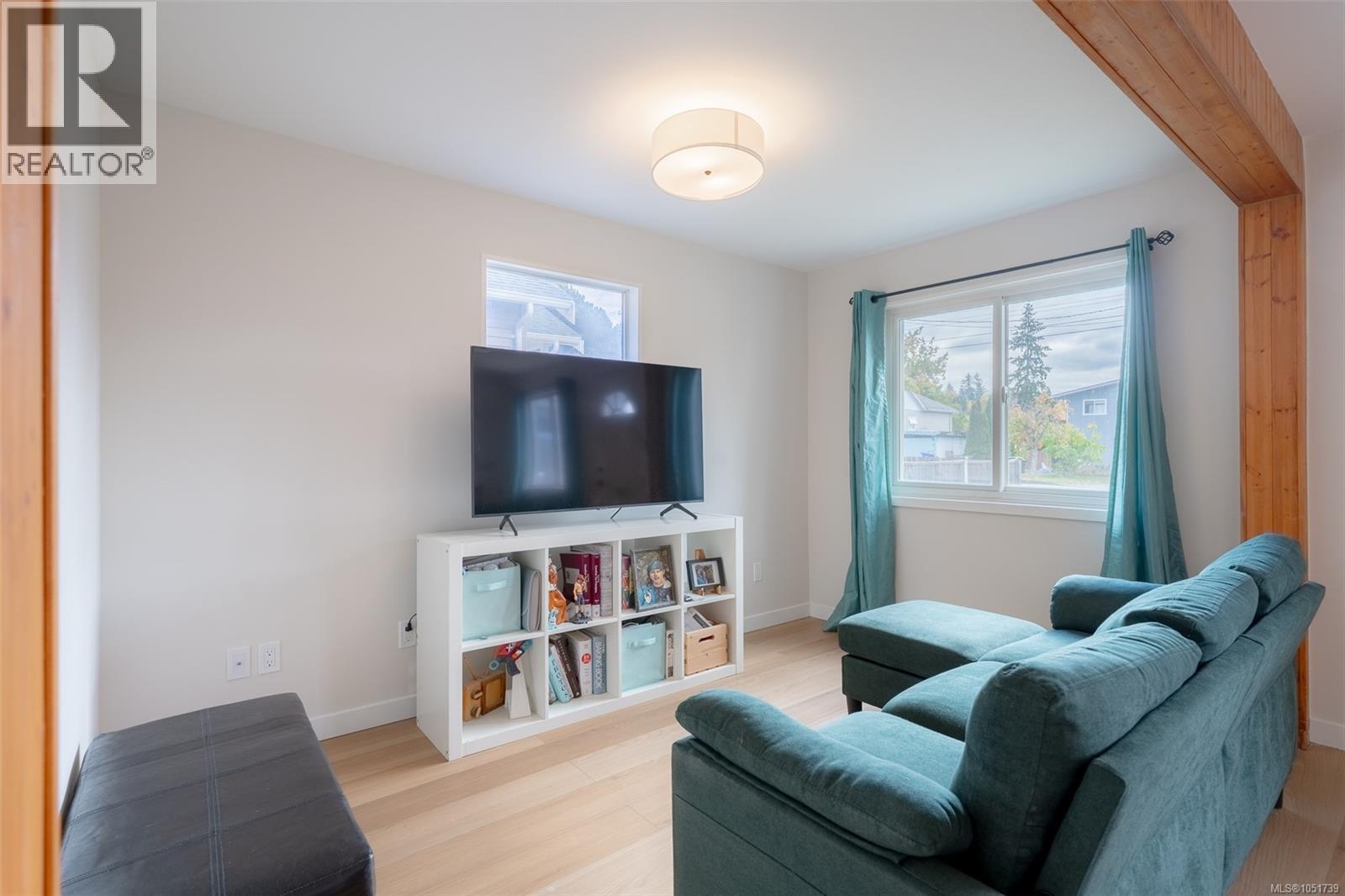 4533 Lathom Rd - 7