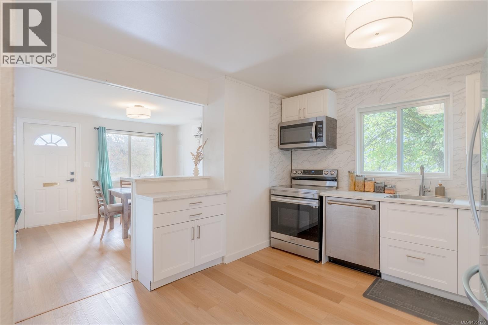 4533 Lathom Rd - 12
