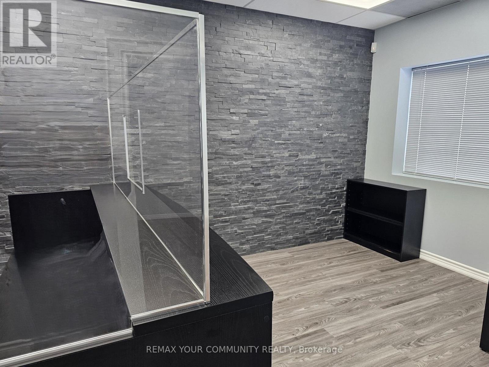 7 - 4646 DUFFERIN STREET, Toronto (York University Heights) — photo 4