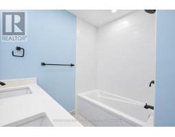 2429 Overton Drive, Burlington, ON L7P4B6 Photo 13