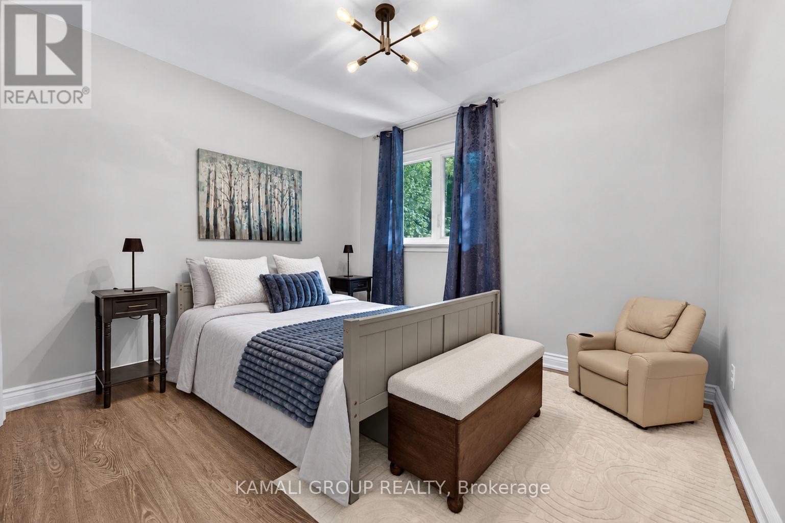 61 Lawnwood Court, Richmond Hill, ON photo 24