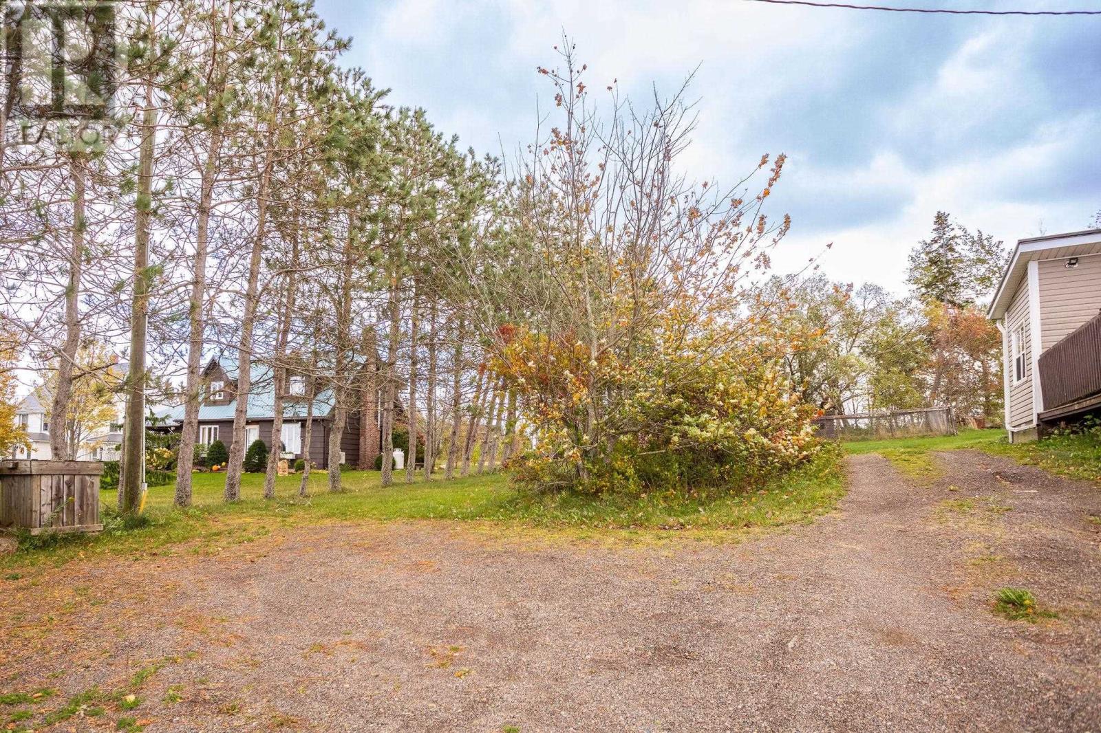 1953 HEATHERDALE Road - 30