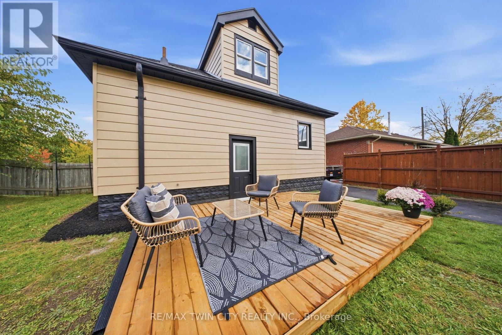 24 Park Road North, Brantford, ON photo 29