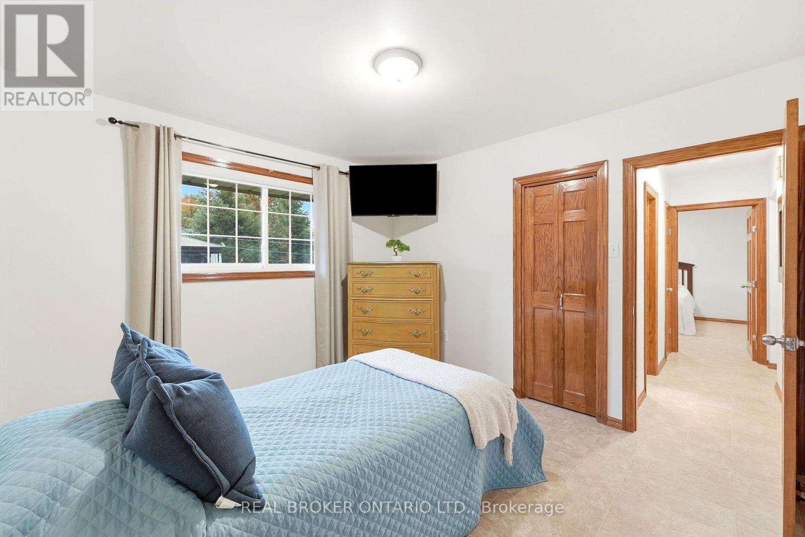 7 Edward Street, Perth East, ON photo 17