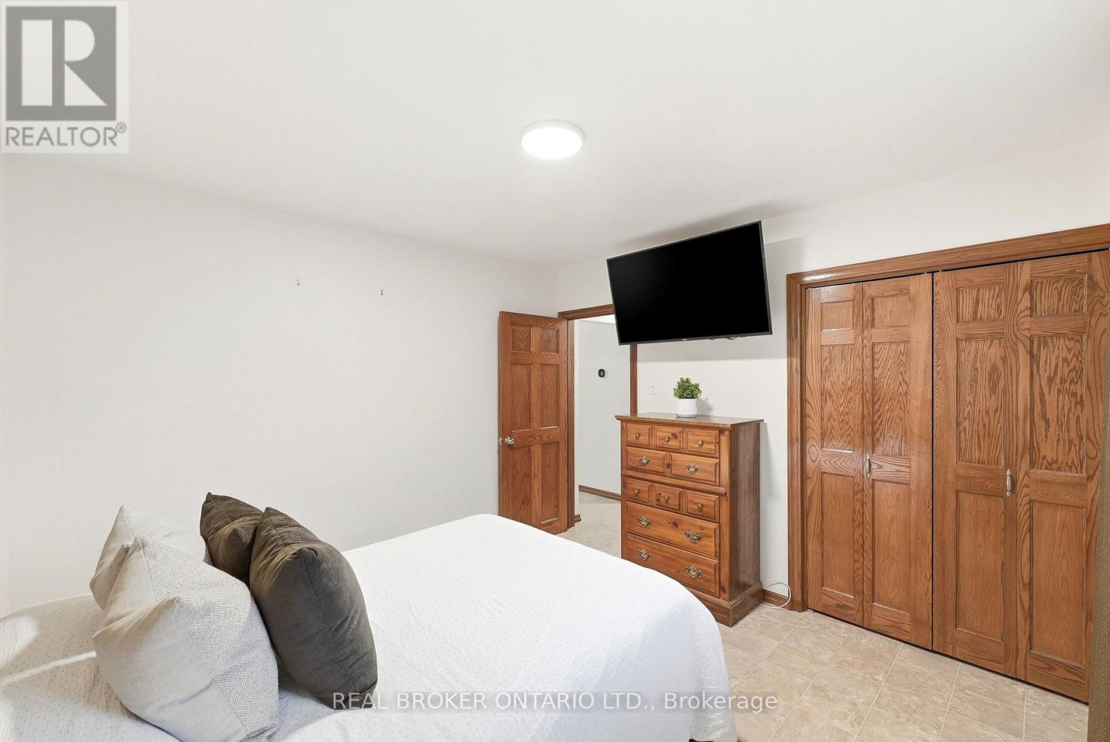 7 Edward Street, Perth East, ON photo 22