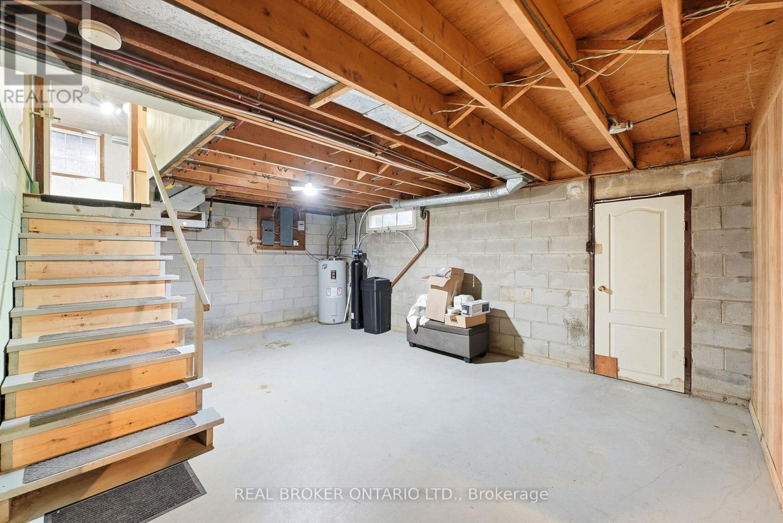 7 Edward Street, Perth East, ON photo 25
