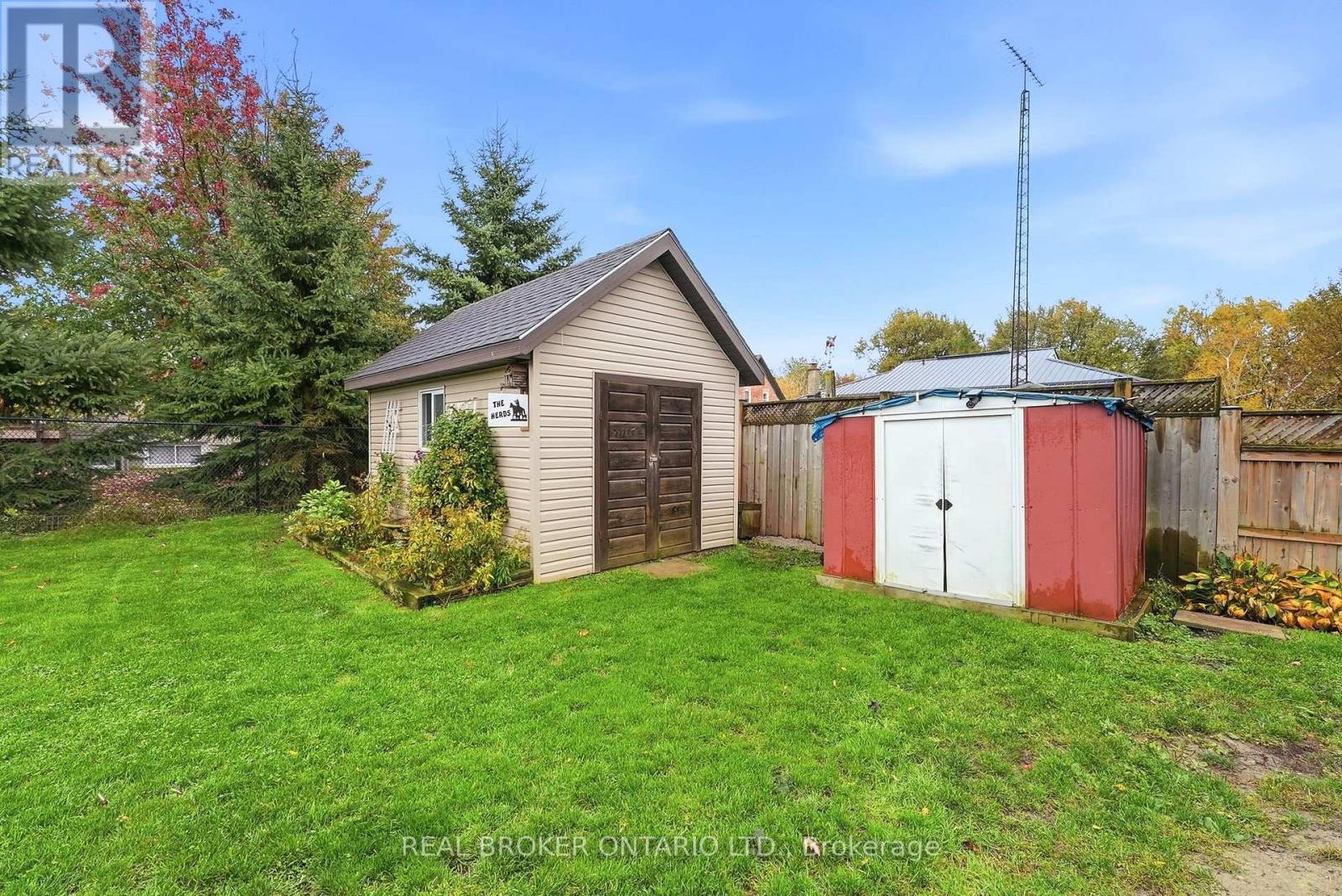 7 Edward Street, Perth East, ON photo 36