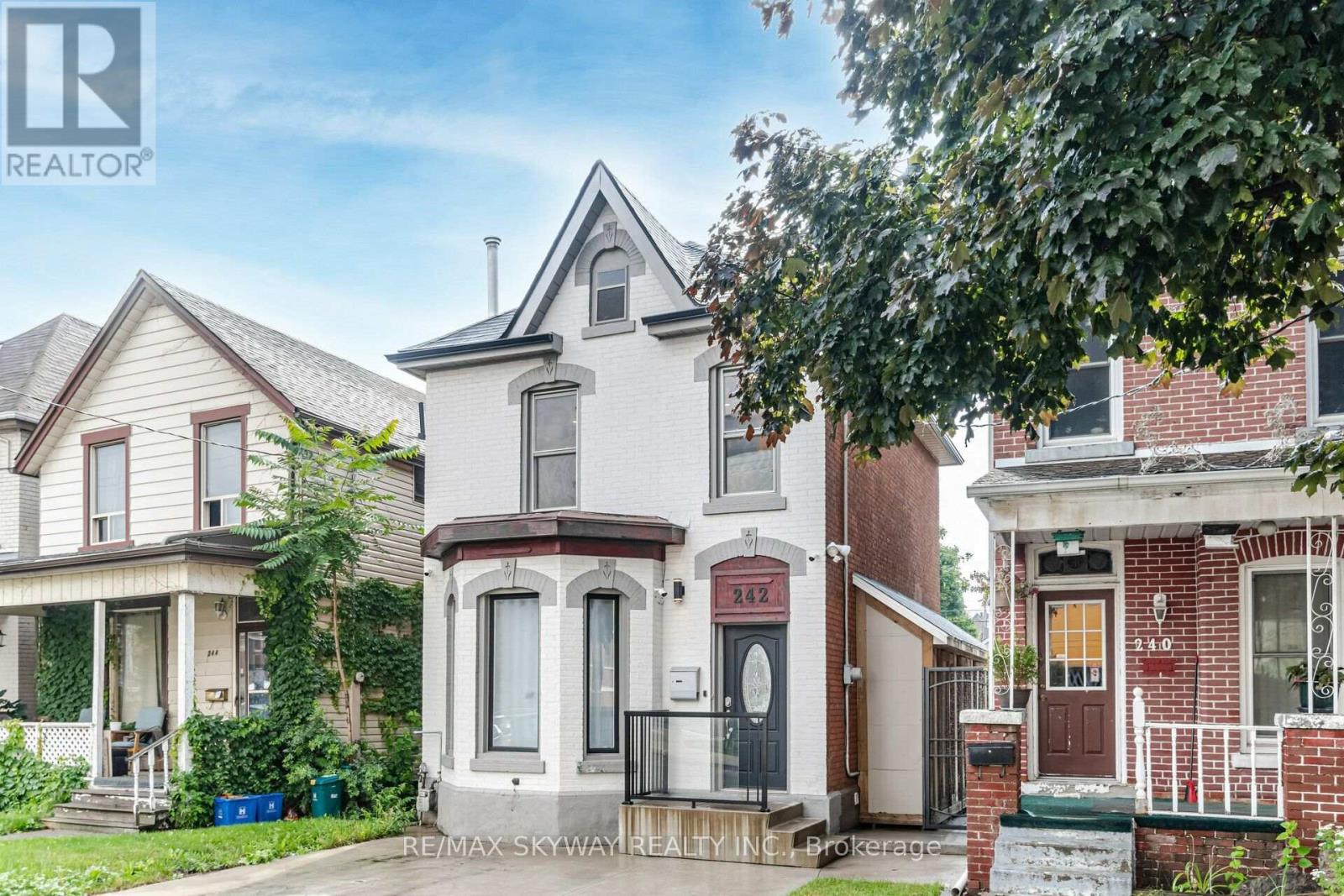 242 East Avenue North, Hamilton, ON photo 2