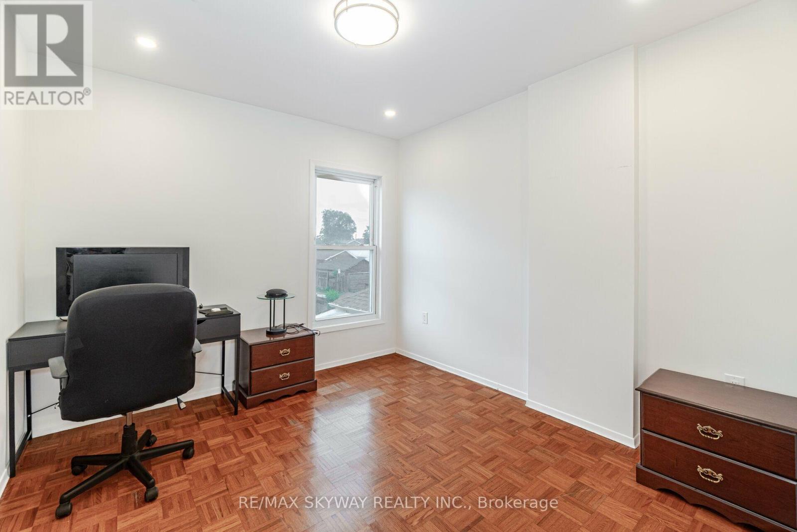 242 East Avenue North, Hamilton, ON photo 23