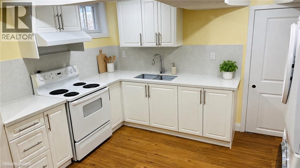 157 KIPLING Avenue — photo 3