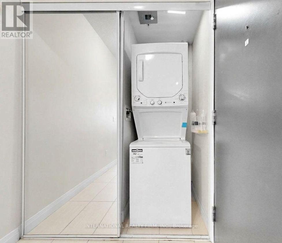 #812 22 EAST HAVEN DRIVE - 22