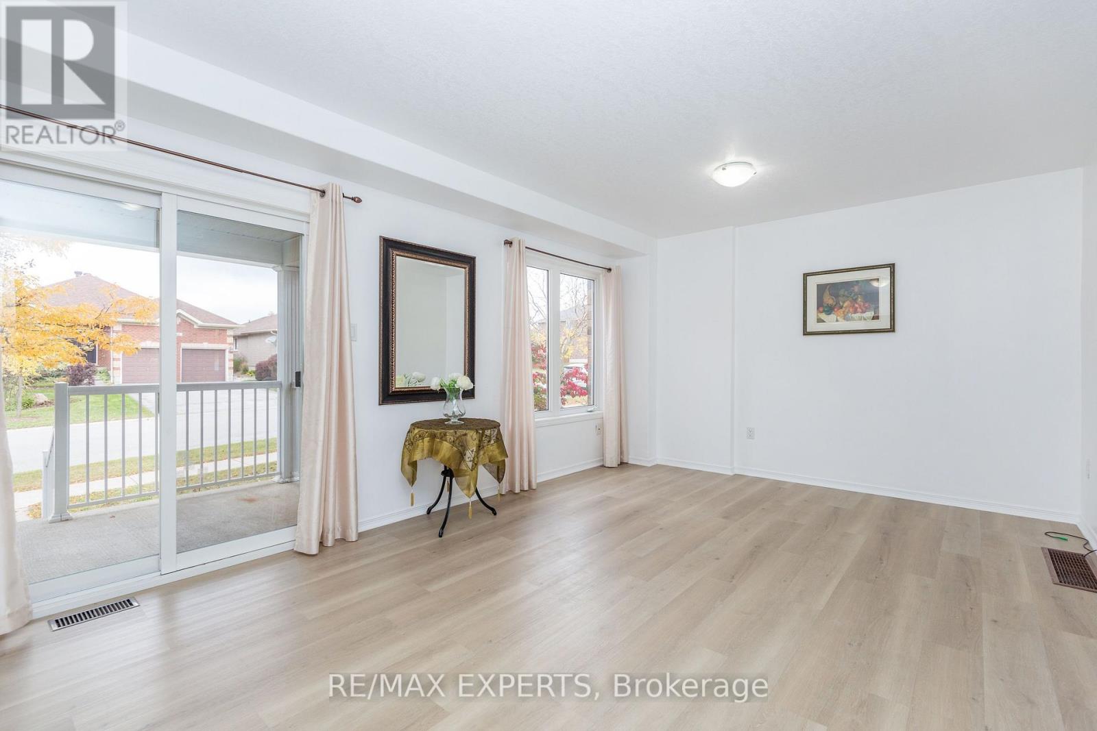 11 - 75 PRINCE WILLIAM WAY, Barrie (Innis-Shore) — photo 11
