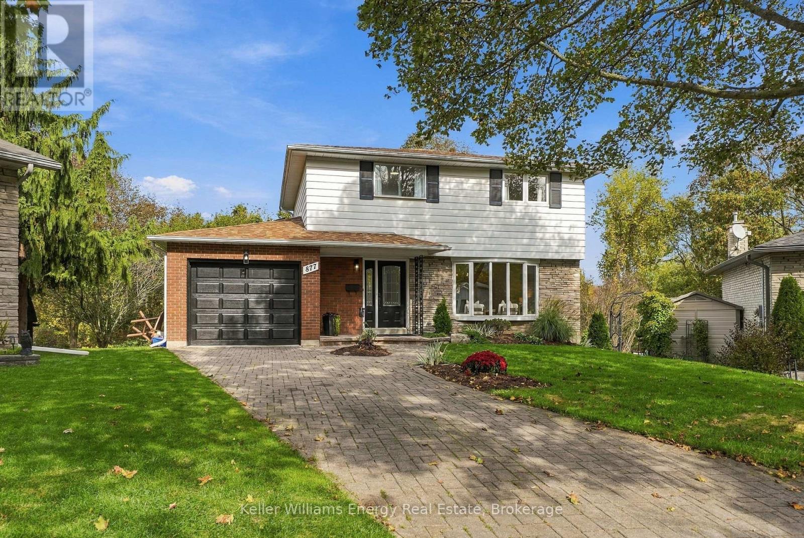 877 Capri Court, Oshawa, ON photo 3