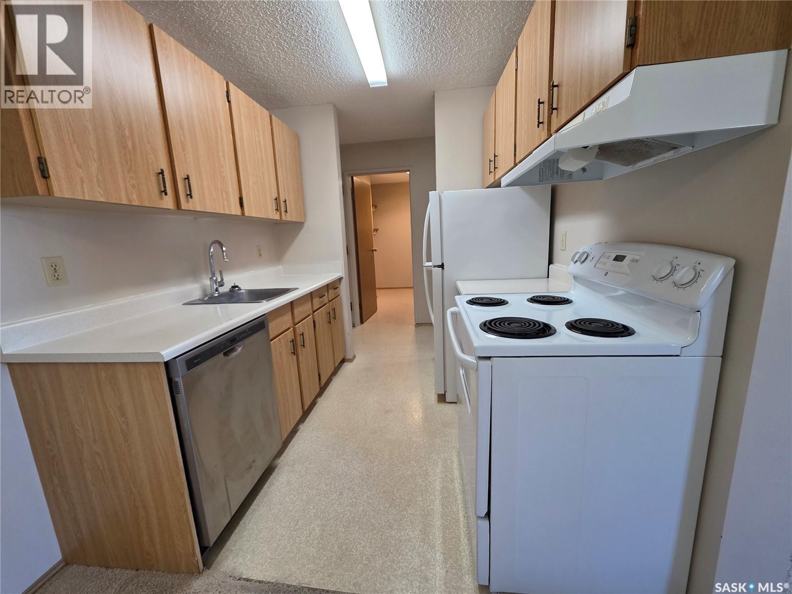 201 1140 9th AVENUE NE, Swift Current — photo 3