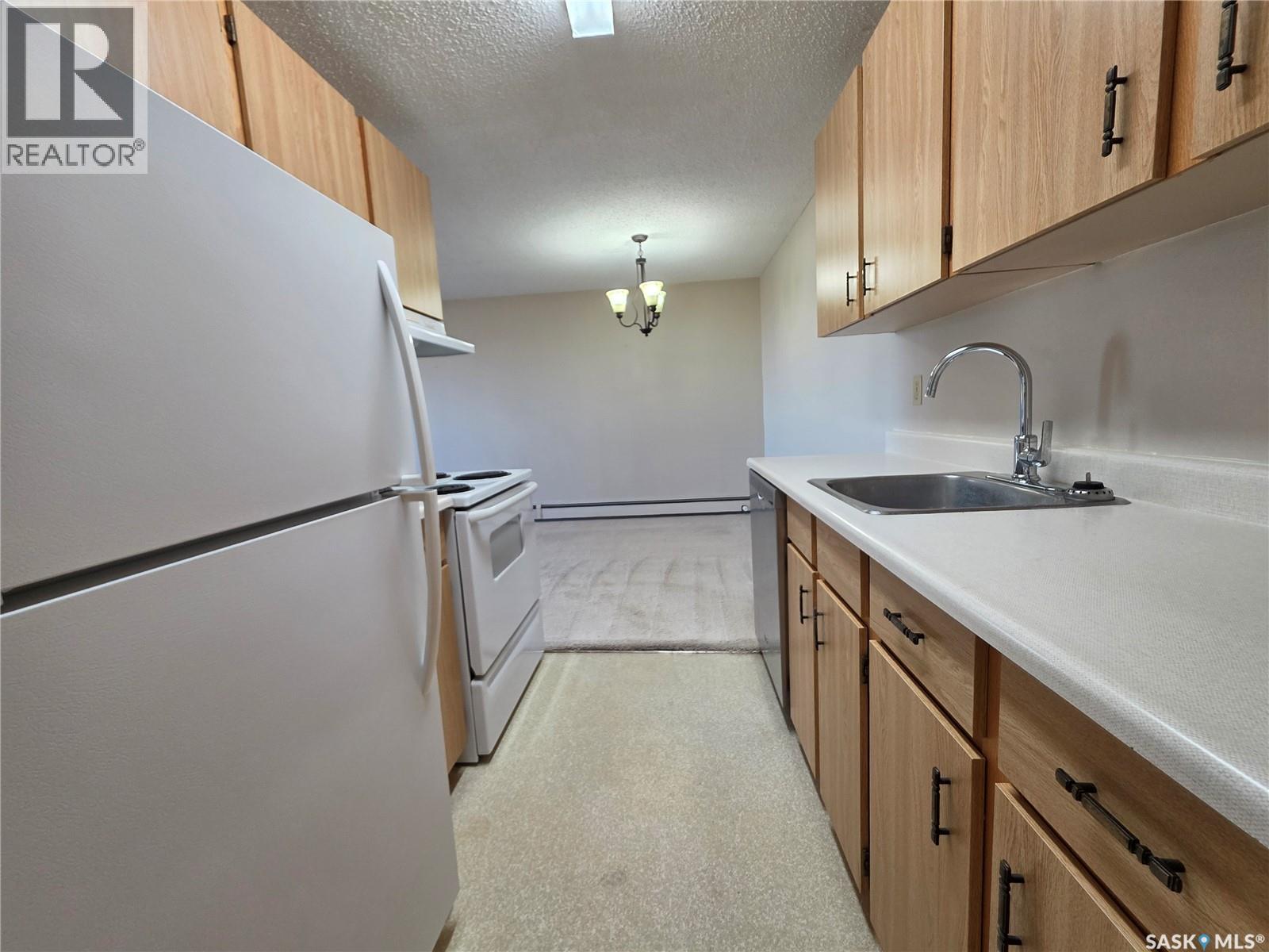 201 1140 9th AVENUE NE, Swift Current — photo 4