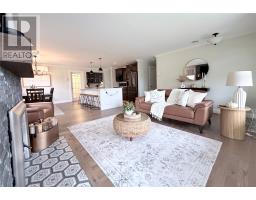 1 Warren Drive thumbnail 11